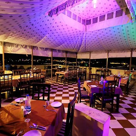 Hotel Royal Pratap Niwas Udaipur Dış mekan fotoğraf