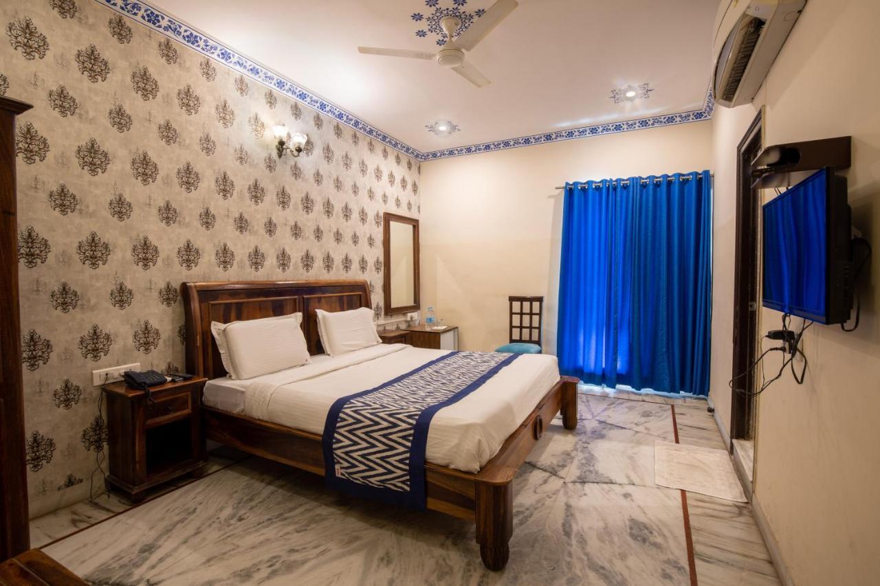 Hotel Royal Pratap Niwas Udaipur Dış mekan fotoğraf
