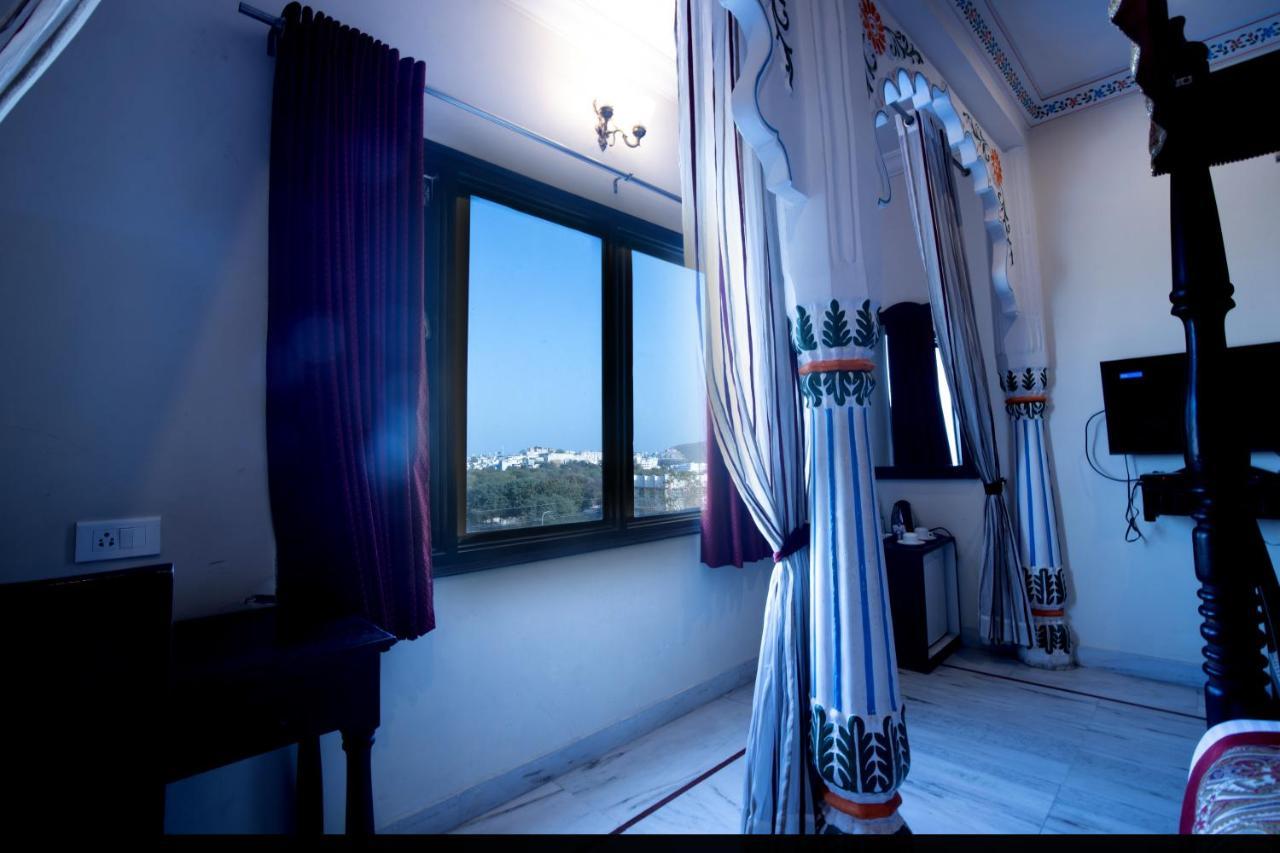 Hotel Royal Pratap Niwas Udaipur Dış mekan fotoğraf