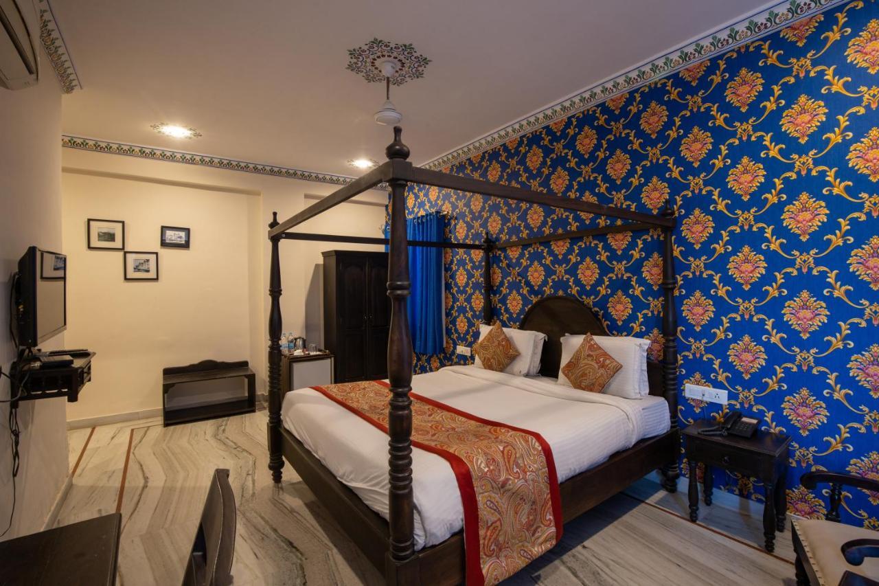 Hotel Royal Pratap Niwas Udaipur Dış mekan fotoğraf