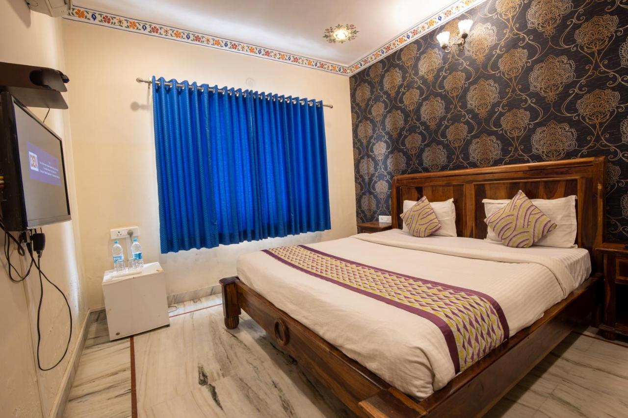 Hotel Royal Pratap Niwas Udaipur Dış mekan fotoğraf