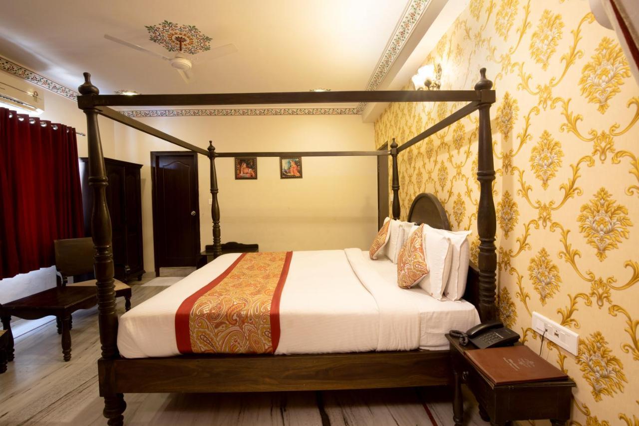 Hotel Royal Pratap Niwas Udaipur Dış mekan fotoğraf