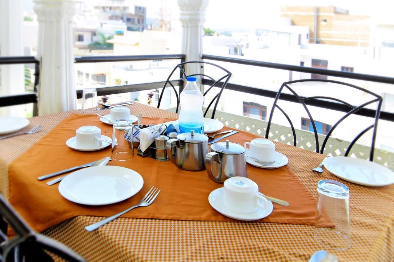 Hotel Royal Pratap Niwas Udaipur Dış mekan fotoğraf