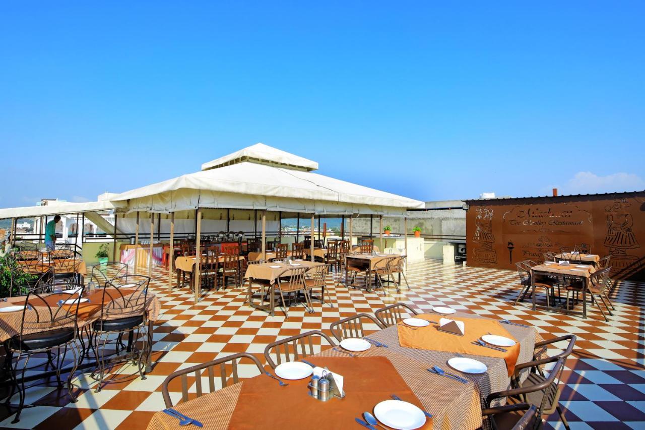 Hotel Royal Pratap Niwas Udaipur Dış mekan fotoğraf
